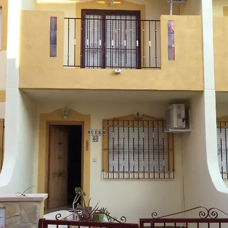 Holiday home Cl Picasso 8